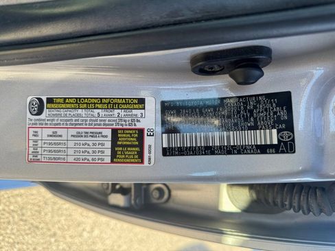 Used 2011 Toyota Corolla LE image 37