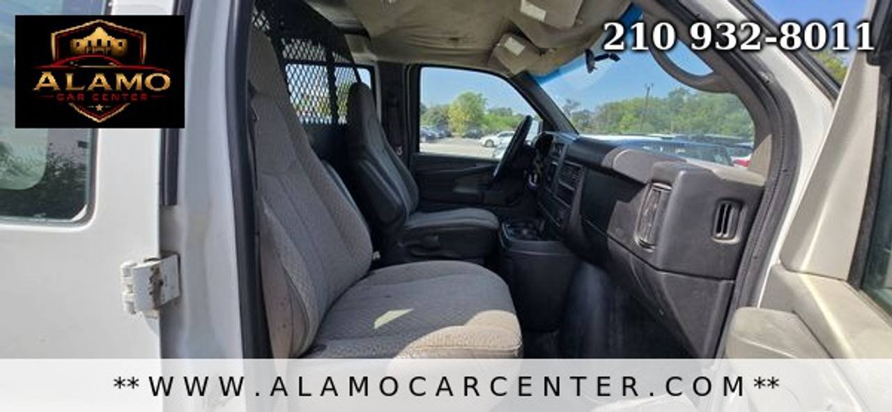 Used 2009 Chevrolet Express 1500 RWD image 14