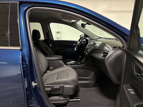 Used 2020 Chevrolet Equinox LT FWD image 21