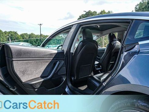Used 2019 Tesla Model 3 Mid Range RWD image 30