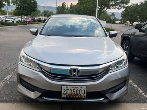 Used 2017 Honda Accord LX image 2