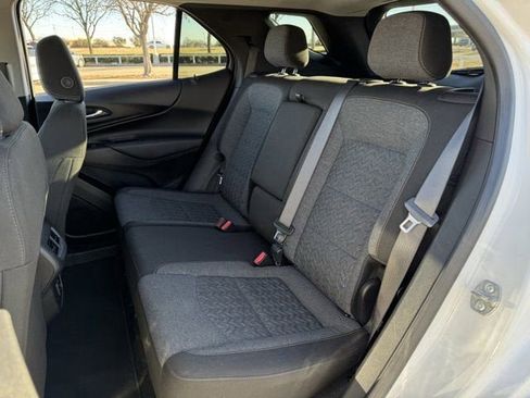 Used 2024 Chevrolet Equinox LT image 29
