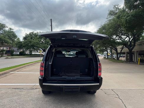 Used 2012 GMC Yukon Denali AWD/4WD image 8