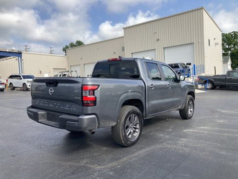 Used 2026 Nissan Frontier SV AWD/4WD image 7