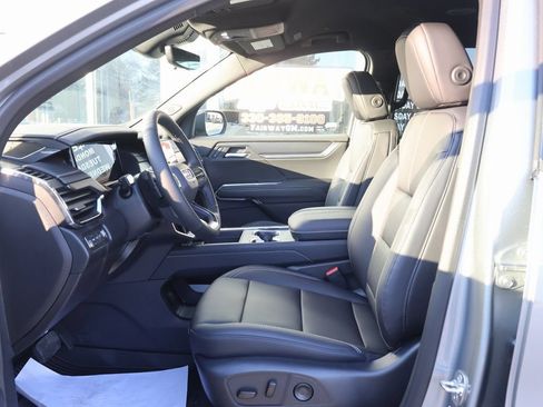 New 2026 GMC Acadia Elevation w/ Black Edition AWD/4WD image 12