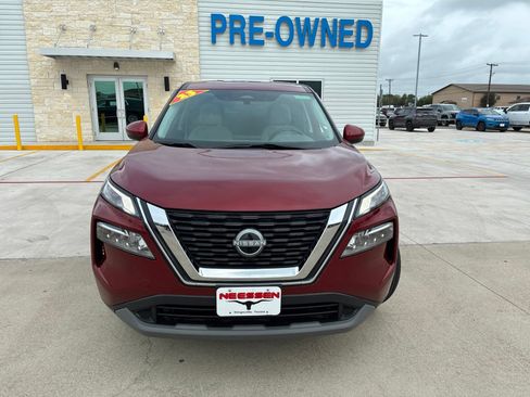 Used 2023 Nissan Rogue SV FWD image 8