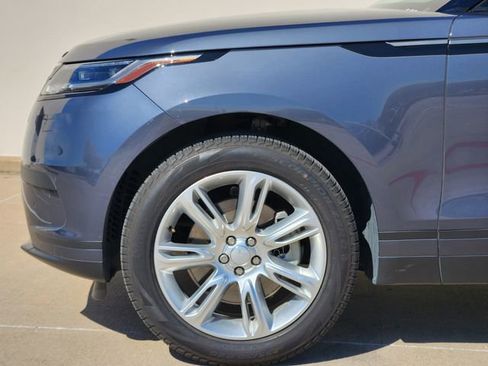 Used 2025 Land Rover Range Rover Velar S AWD/4WD image 9