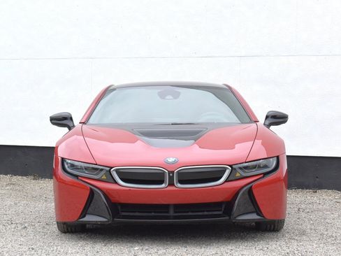 Used 2017 BMW i8 image 8