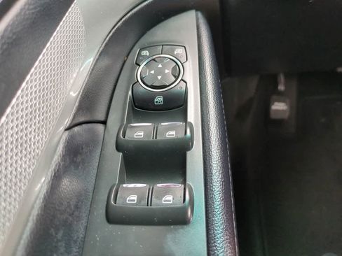 Used 2016 Ford Explorer XLT w/ Equipment Group 202A AWD/4WD image 23