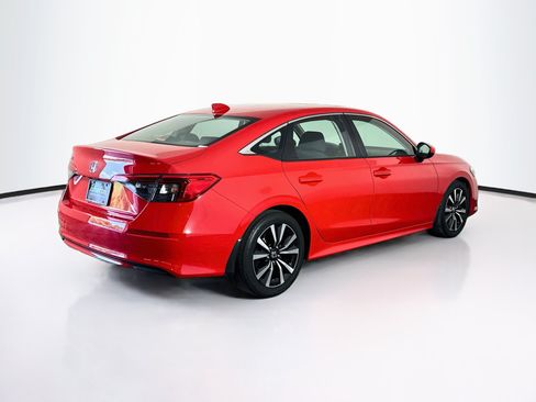 Used 2024 Honda Civic EX image 9
