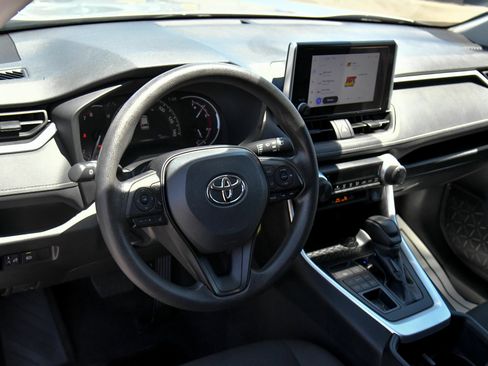 Used 2024 Toyota RAV4 LE AWD/4WD image 14