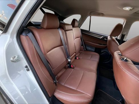 Used 2019 Subaru Outback 2.5i Touring w/ Protection Package #1 AWD/4WD image 19