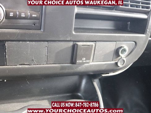 Used 2017 GMC Savana 2500 RWD image 33