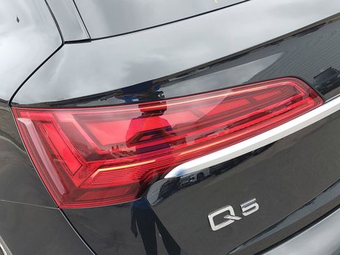Used 2024 Audi Q5 2.0T Premium AWD/4WD image 38