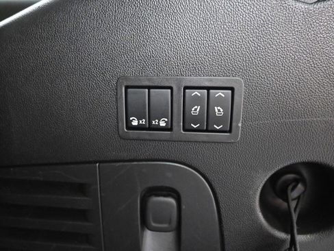 Used 2016 Cadillac Escalade Luxury image 13