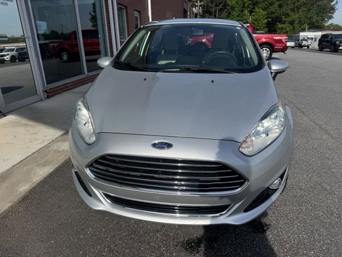 Used 2016 Ford Fiesta Titanium FWD image 4
