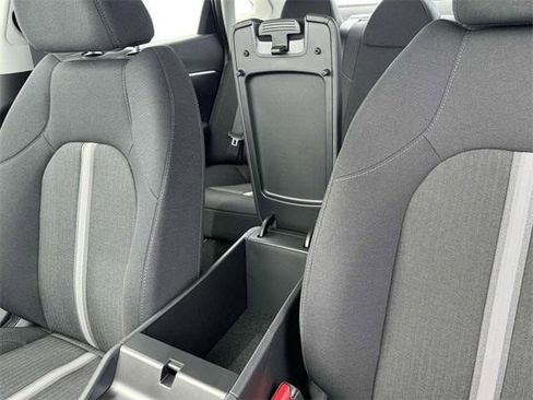 Certified 2025 Hyundai Sonata SE image 18