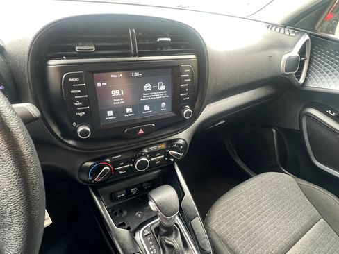Used 2020 Kia Soul S FWD image 23