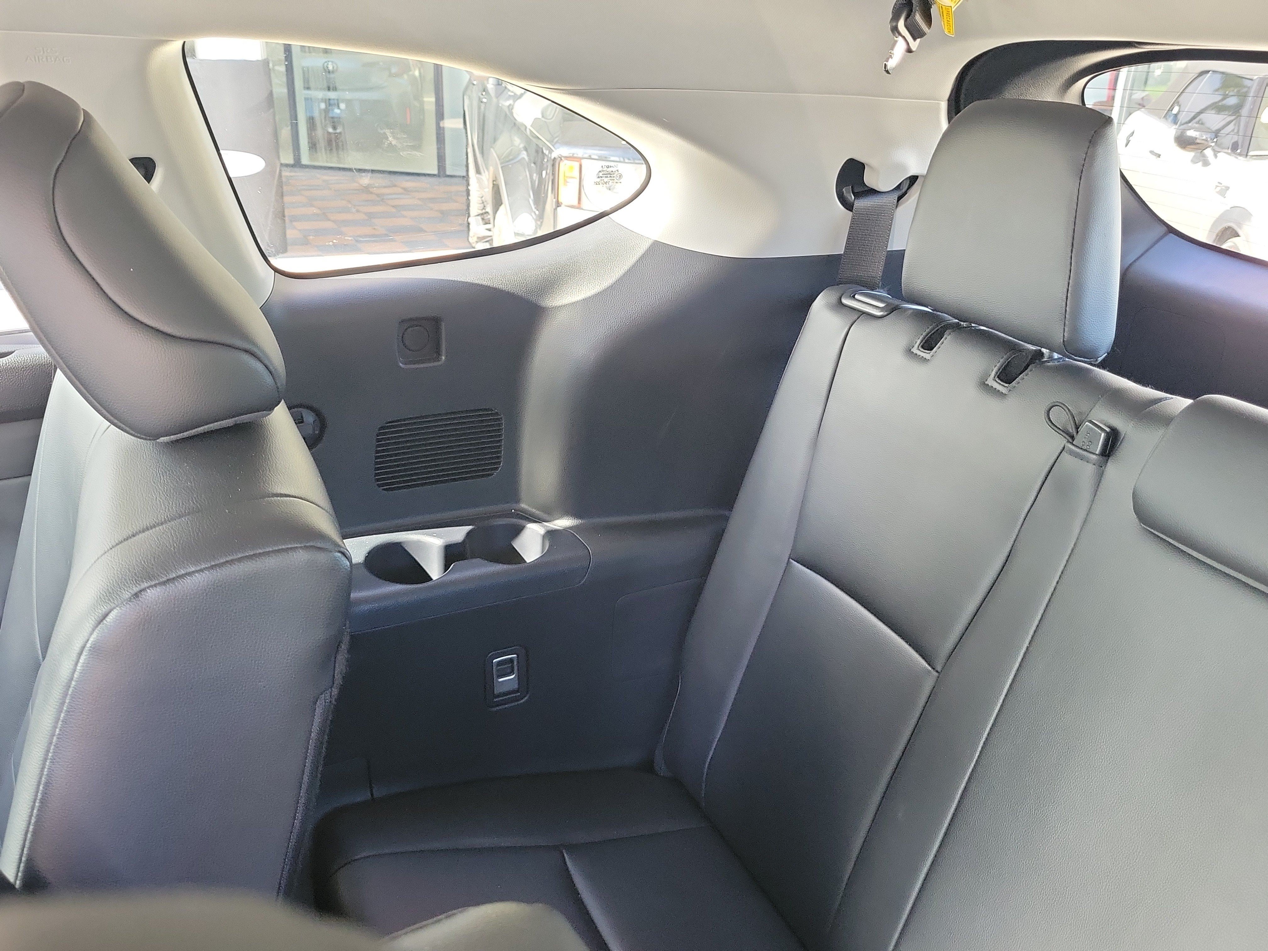 Used 2023 Toyota Highlander XLE FWD image 14