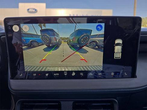 New 2025 Ford Maverick XLT w/ XLT Luxury Package image 18