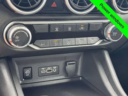 Used 2024 Nissan Sentra SV FWD image 17