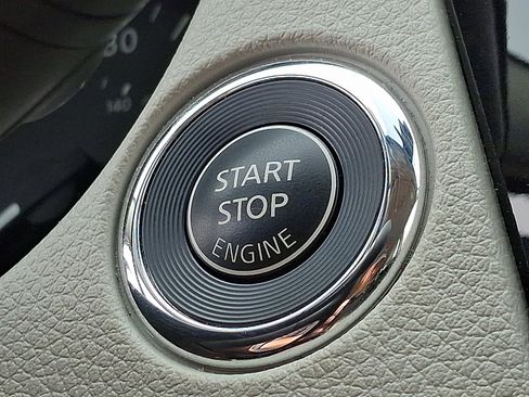 Used 2021 Nissan Rogue Sport SV image 20