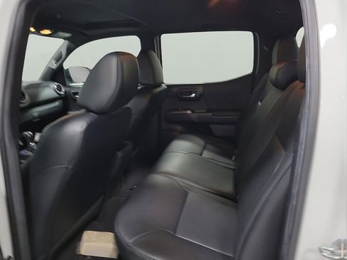 Certified 2023 Toyota Tacoma TRD Off-Road w/ TRD Premium Off Road Package image 10