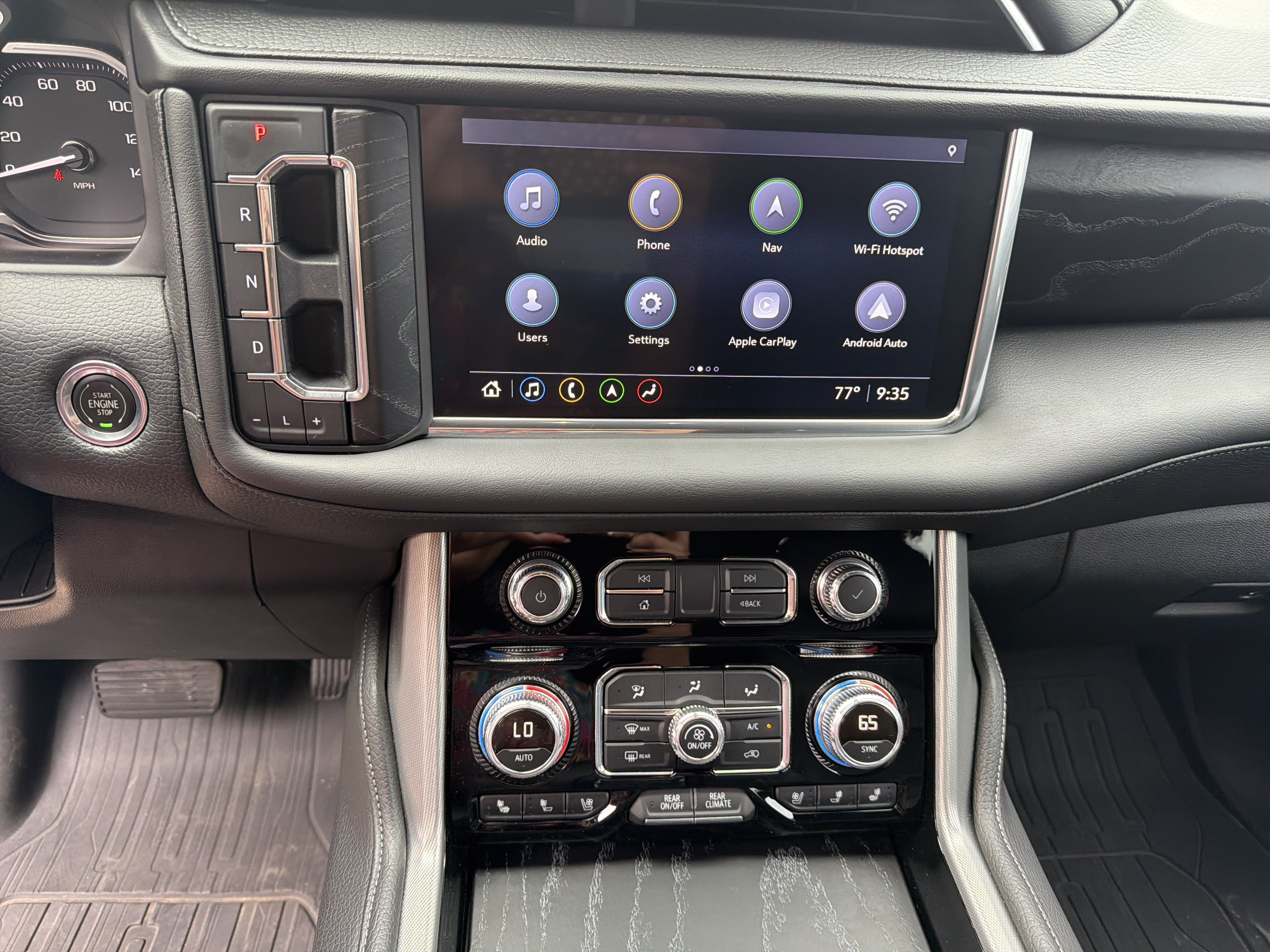 Used 2021 GMC Yukon Denali w/ Denali Premium Package RWD image 16