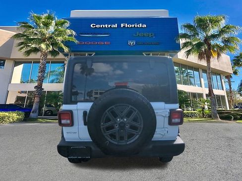 Certified 2025 Jeep Wrangler Unlimited Sport image 5