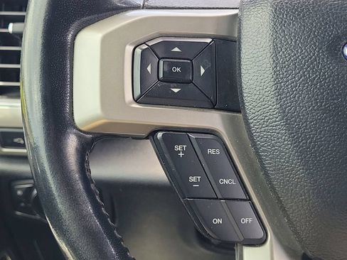 Used 2021 Ford F250 Lariat w/ Lariat Value Package AWD/4WD image 22