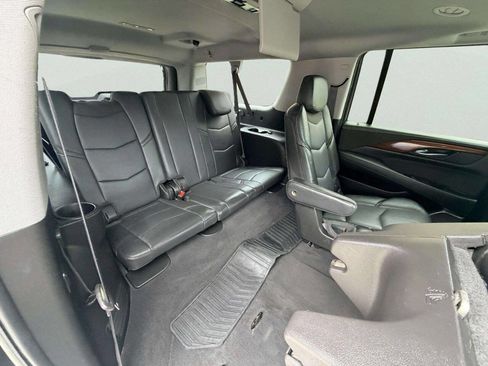 Used 2015 Cadillac Escalade ESV Premium AWD/4WD image 31