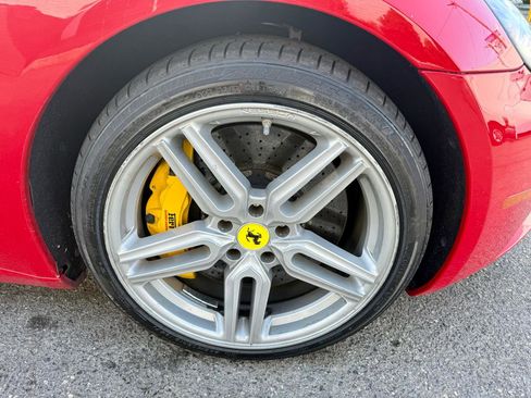 Used 2010 Ferrari California image 13