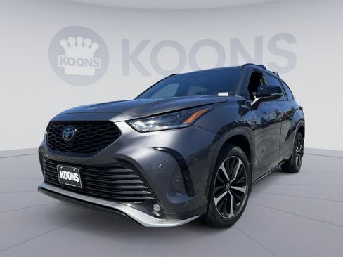 Used 2022 Toyota Highlander XSE AWD/4WD image 1