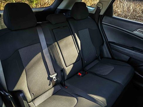 Used 2023 Kia Sportage LX image 23