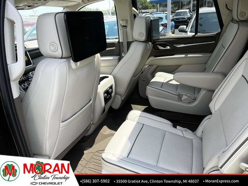 Certified 2023 GMC Yukon Denali w/ Denali Reserve Package AWD/4WD image 12