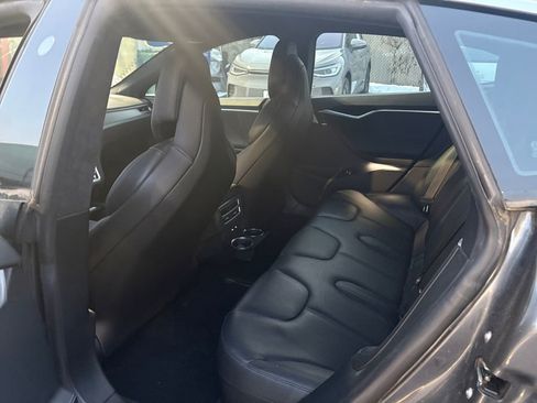 Used 2017 Tesla Model S 90D image 24