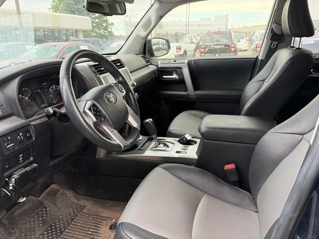 Used 2020 Toyota 4Runner SR5 Premium w/ Moonroof Package AWD/4WD image 13