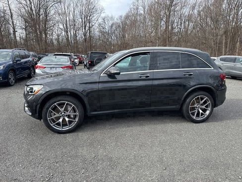 Used 2022 Mercedes-Benz GLC 300 4MATIC image 3