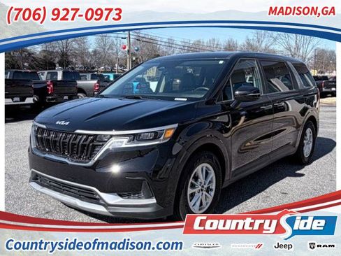 Used 2024 Kia Carnival LX image 1