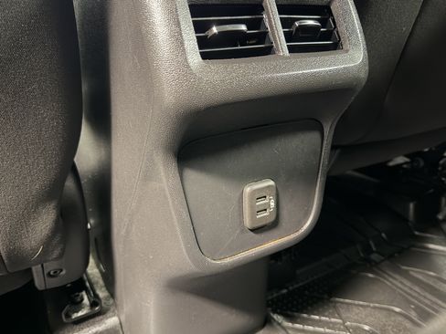 Used 2020 Chevrolet Equinox LS w/ LPO, Floor Liner Package image 26