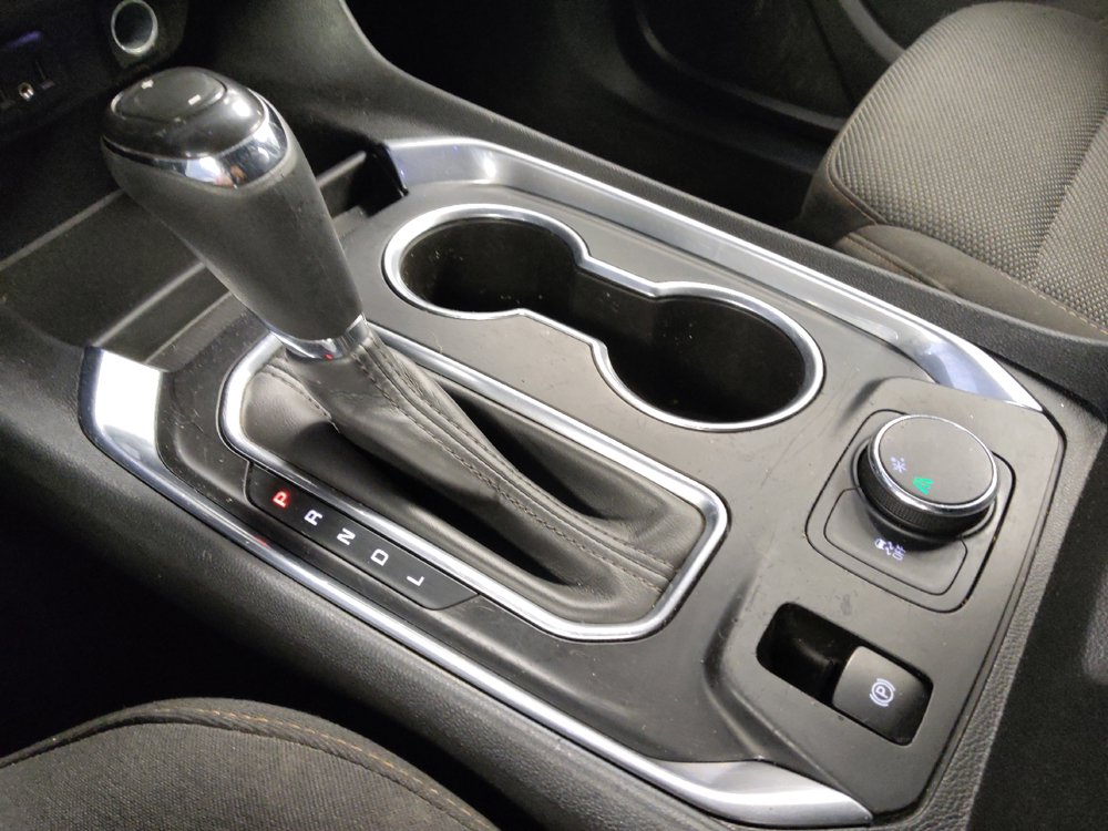 Used 2020 Chevrolet Traverse LS FWD image 26
