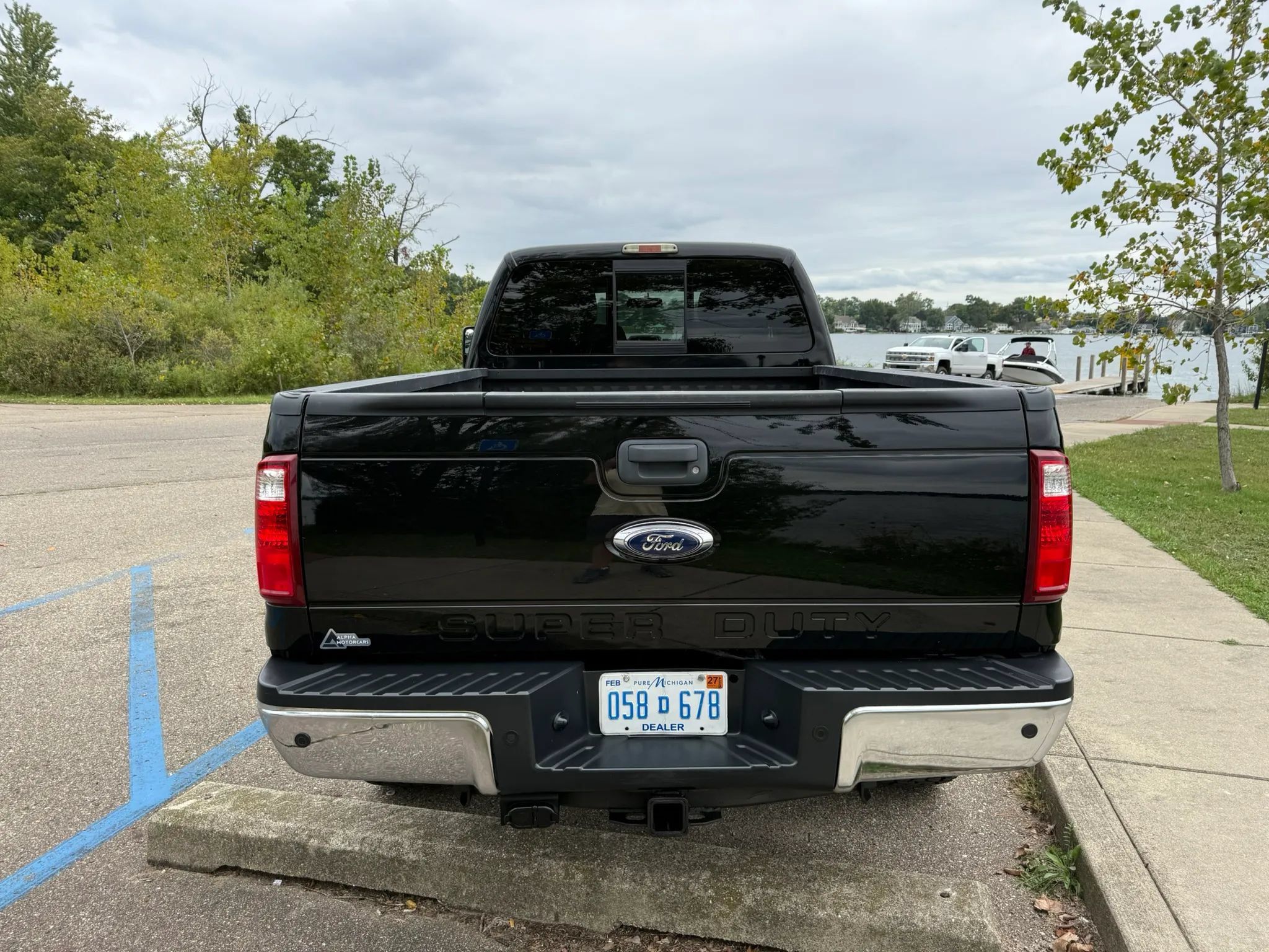 Used 2016 Ford F350 Lariat w/ Chrome Package AWD/4WD image 6