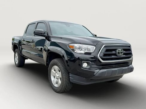 Used 2023 Toyota Tacoma SR5 w/ SR5 Appearance Package RWD image 1