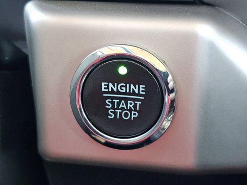 Certified 2023 Ford Expedition Max XLT image 16