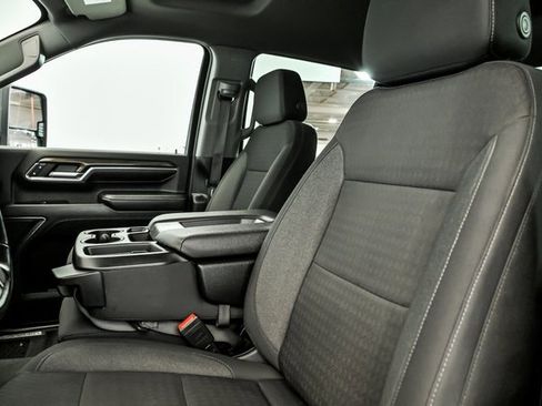 Certified 2024 Chevrolet Silverado 3500 LT w/ Convenience Package image 11