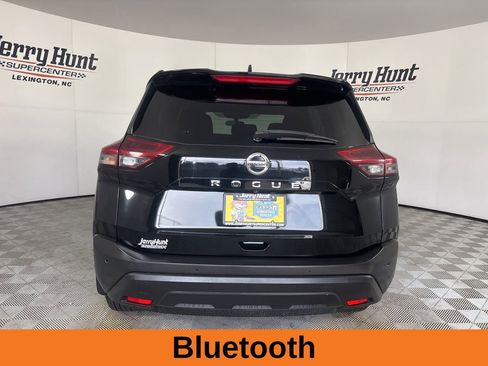 Used 2021 Nissan Rogue S image 7