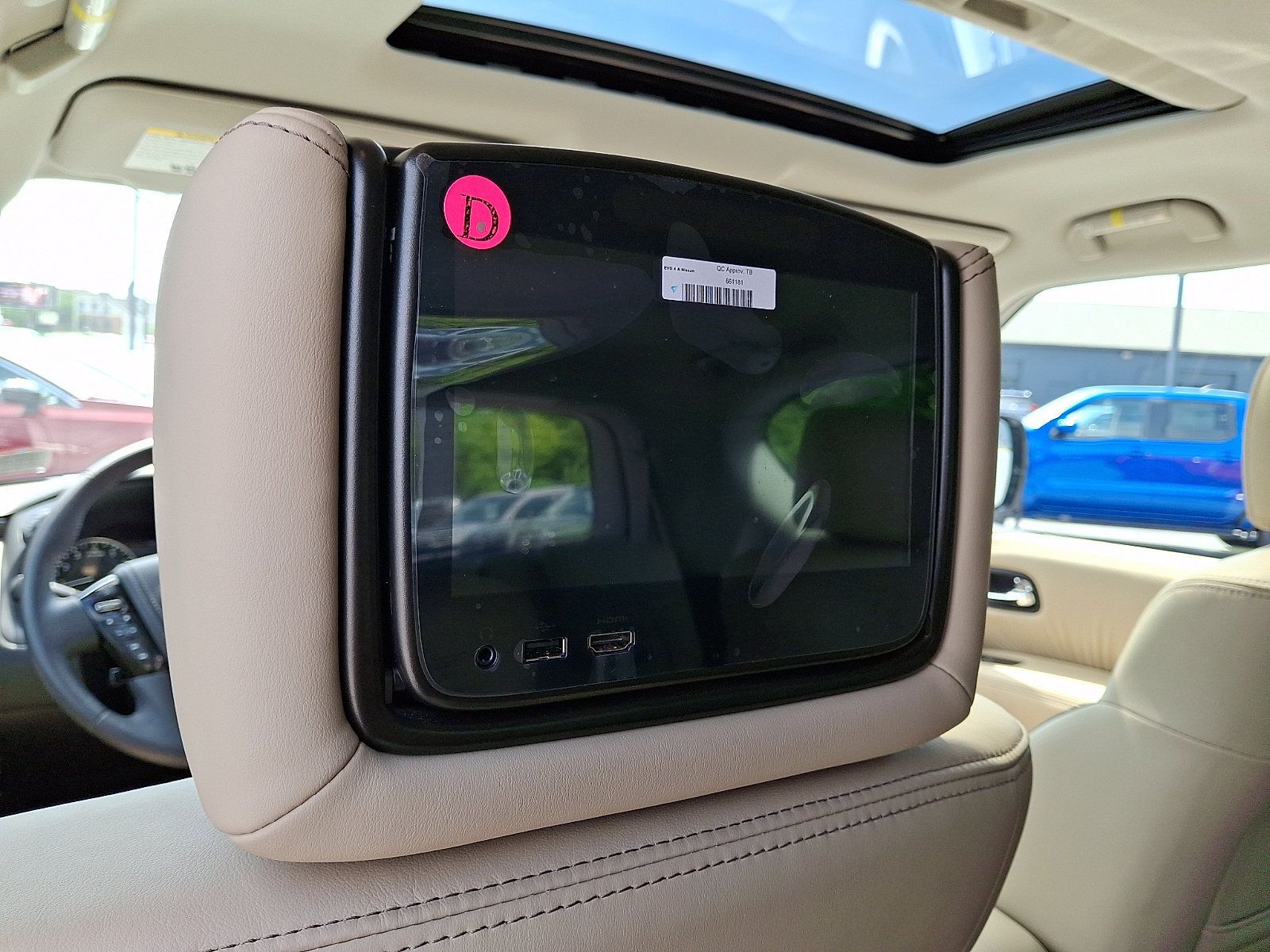 Certified 2023 Nissan Armada Platinum w/ Captain's Chairs Package AWD/4WD image 13