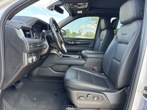 Used 2021 GMC Yukon Denali AWD/4WD image 16