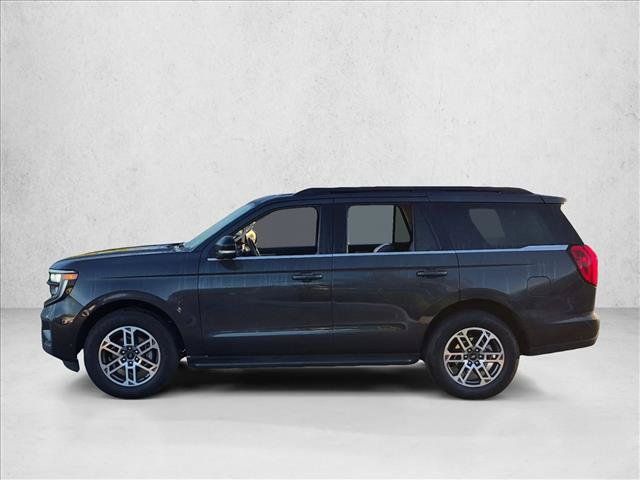 Used 2025 Ford Expedition Active RWD image 8