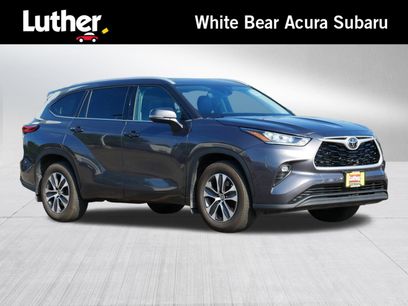 Used 2022 Toyota Highlander XLE